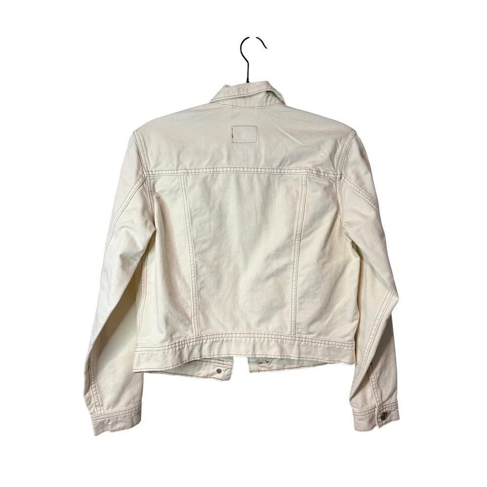 American Eagle Outfitters item details